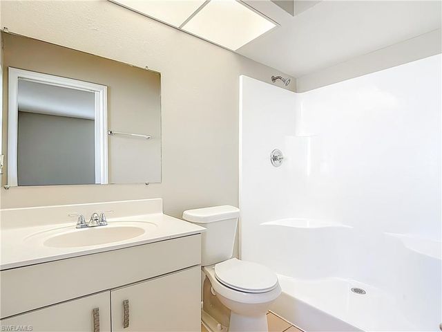 130 SE 7th ST, Cape Coral, FL 33990