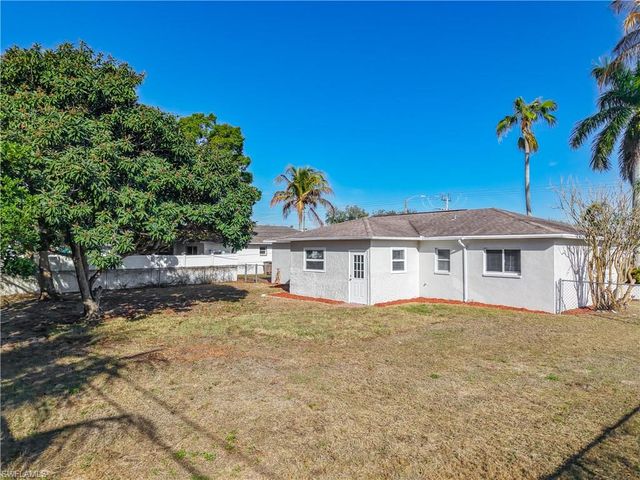 130 SE 7th ST, Cape Coral, FL 33990