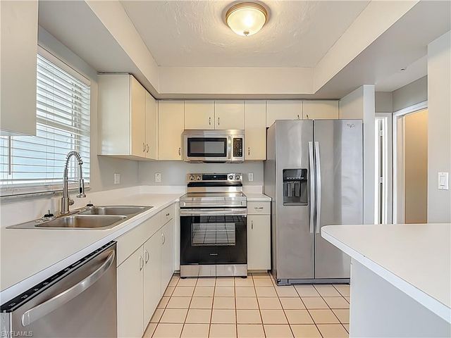 130 SE 7th ST, Cape Coral, FL 33990