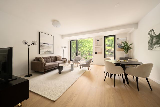 28 HUNTINGTON Street, New York City, NY 11231