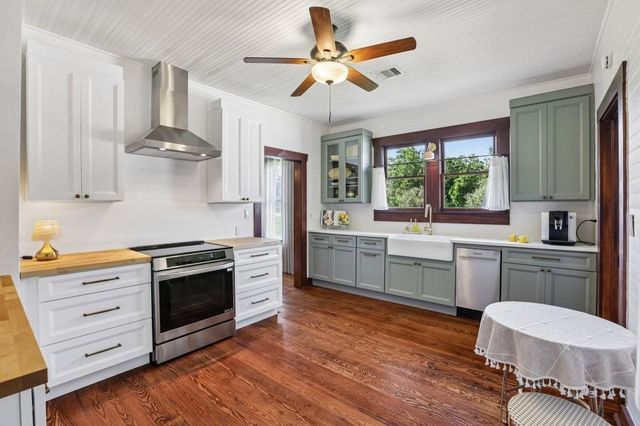 117 N Main ST, Paige, TX 78659
