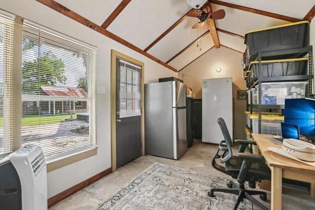 117 N Main ST, Paige, TX 78659
