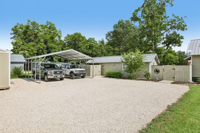 117 N Main ST, Paige, TX 78659