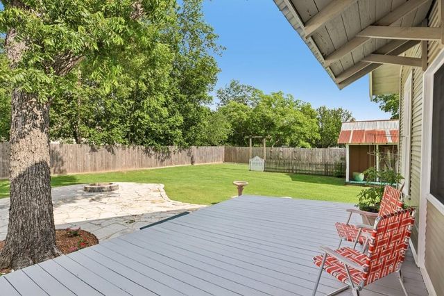 117 N Main ST, Paige, TX 78659