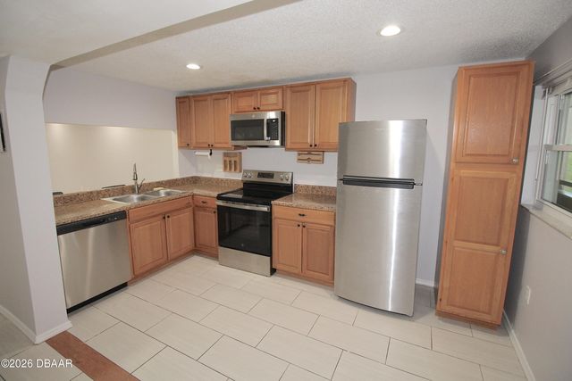 640 N Nova Rd Apt 415, Ormond Beach, FL 32174