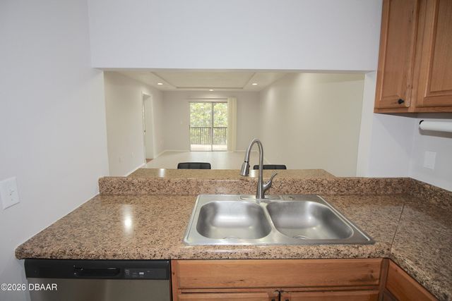 640 N Nova Rd Apt 415, Ormond Beach, FL 32174