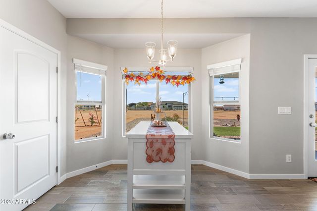 6313 N MARIGOLD Avenue, Casa Grande, AZ 85194