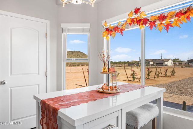 6313 N MARIGOLD Avenue, Casa Grande, AZ 85194