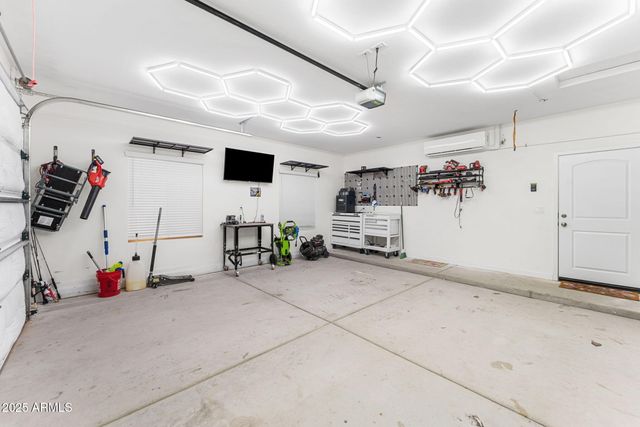 6313 N MARIGOLD Avenue, Casa Grande, AZ 85194