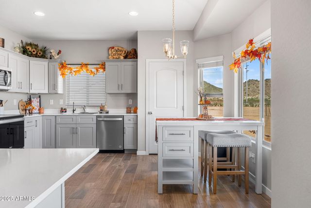 6313 N MARIGOLD Avenue, Casa Grande, AZ 85194