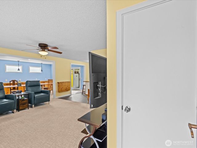 6200 84th Place NE, Marysville, WA 98270