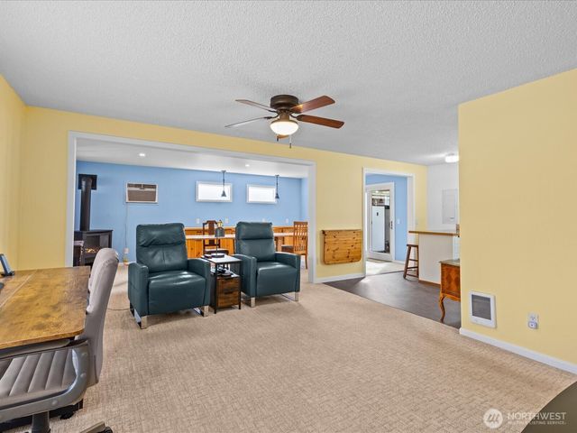 6200 84th Place NE, Marysville, WA 98270