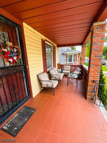 39 Hollywood Ave, Hillside Twp., NJ 07205