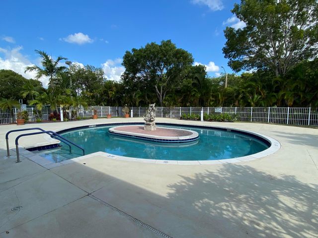 151 SW 134TH Way 203N, Pembroke Pines, FL 33027