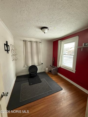 1648 Travis Drive, Toledo, OH 43612