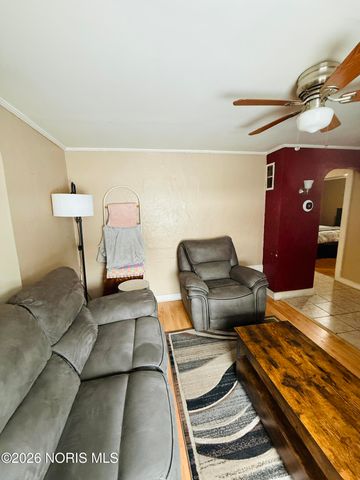 1648 Travis Drive, Toledo, OH 43612