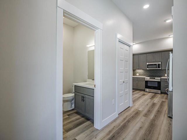 101 Aptos Village Way 4, Aptos, CA 95003