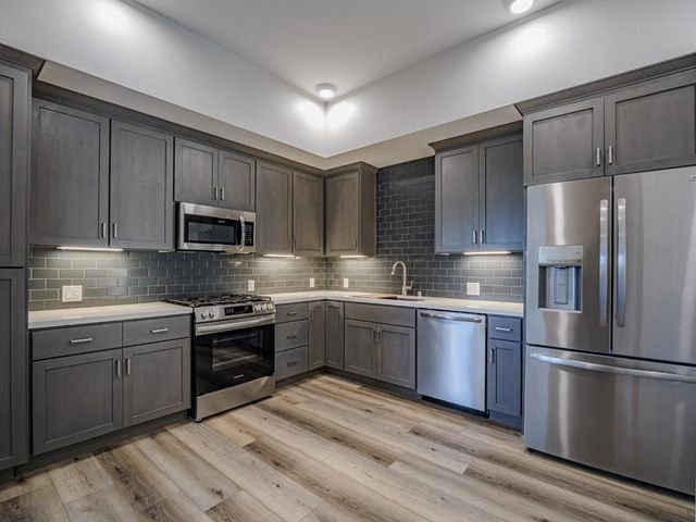 101 Aptos Village Way 4, Aptos, CA 95003