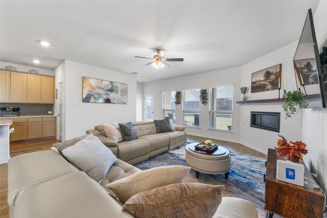 10608 Plumlee Lane, Aubrey, TX 76227