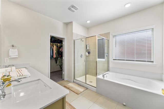10608 Plumlee Lane, Aubrey, TX 76227