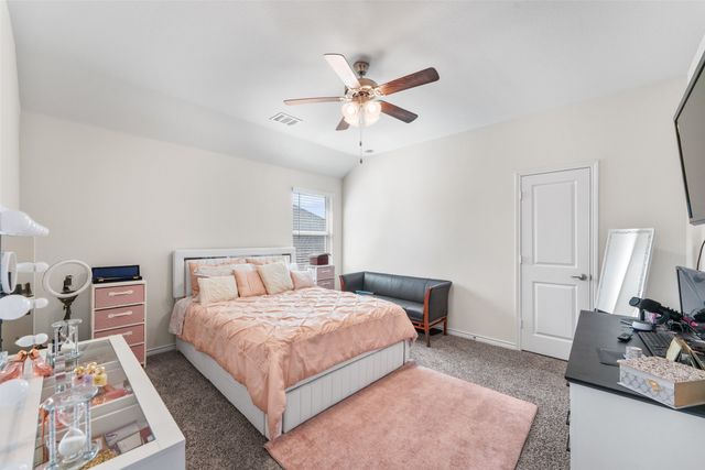 10608 Plumlee Lane, Aubrey, TX 76227