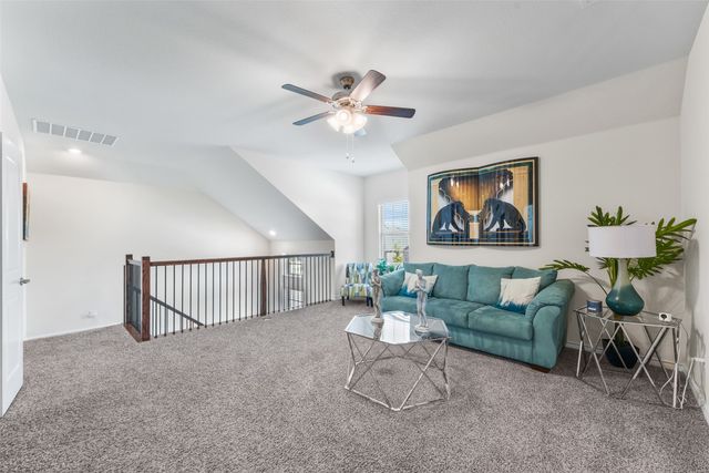10608 Plumlee Lane, Aubrey, TX 76227