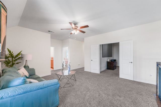 10608 Plumlee Lane, Aubrey, TX 76227
