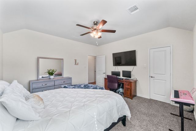 10608 Plumlee Lane, Aubrey, TX 76227