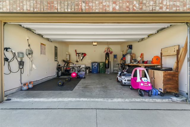 10608 Plumlee Lane, Aubrey, TX 76227