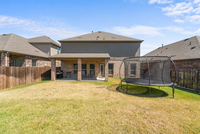 10608 Plumlee Lane, Aubrey, TX 76227