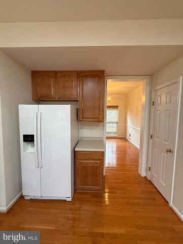 1113 WALKER DR, Fredericksburg, VA 22401