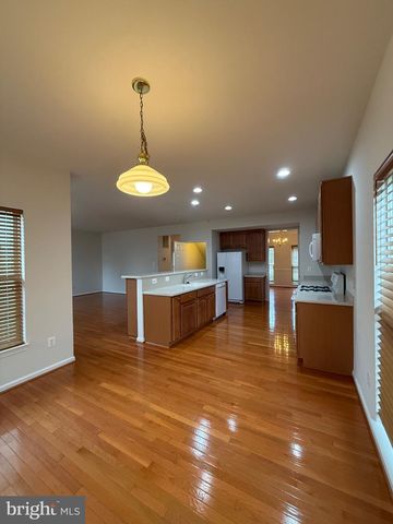 1113 WALKER DR, Fredericksburg, VA 22401