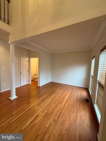 1113 WALKER DR, Fredericksburg, VA 22401