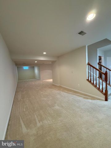 1113 WALKER DR, Fredericksburg, VA 22401