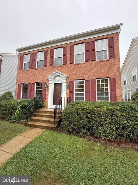 1113 WALKER DR, Fredericksburg, VA 22401