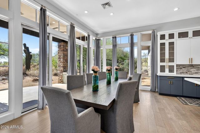 9810 E THOMPSON PEAK Parkway 807, Scottsdale, AZ 85255