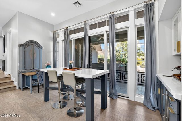 9810 E THOMPSON PEAK Parkway 807, Scottsdale, AZ 85255