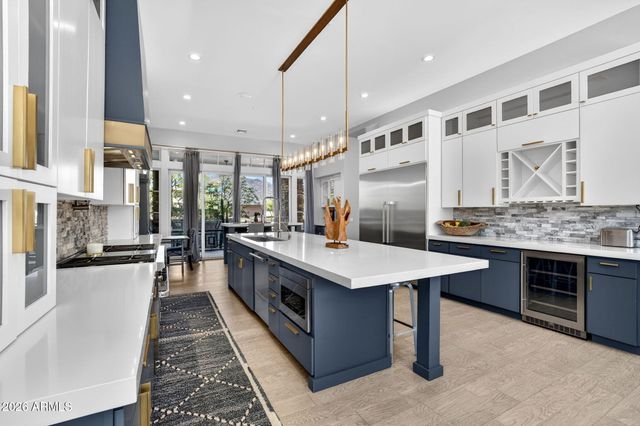 9810 E THOMPSON PEAK Parkway 807, Scottsdale, AZ 85255
