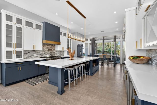 9810 E THOMPSON PEAK Parkway 807, Scottsdale, AZ 85255
