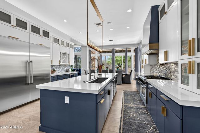 9810 E THOMPSON PEAK Parkway 807, Scottsdale, AZ 85255