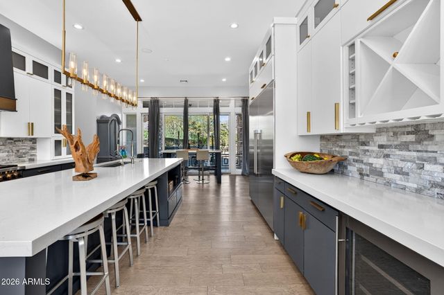 9810 E THOMPSON PEAK Parkway 807, Scottsdale, AZ 85255