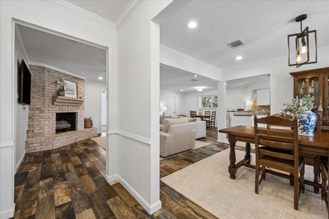 1801 Lazy Creek Lane, Pearland, TX 77581