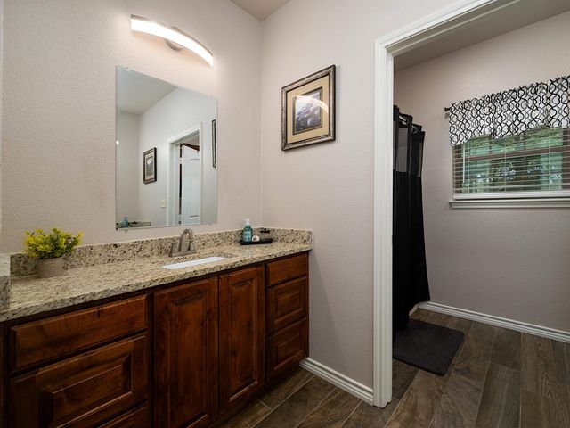 10517 CR 4101, Frankston, TX 75763