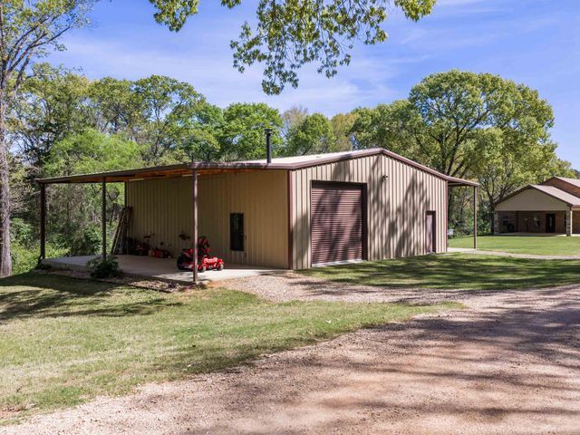 10517 CR 4101, Frankston, TX 75763