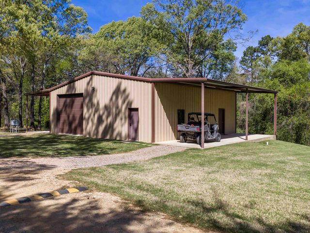 10517 CR 4101, Frankston, TX 75763