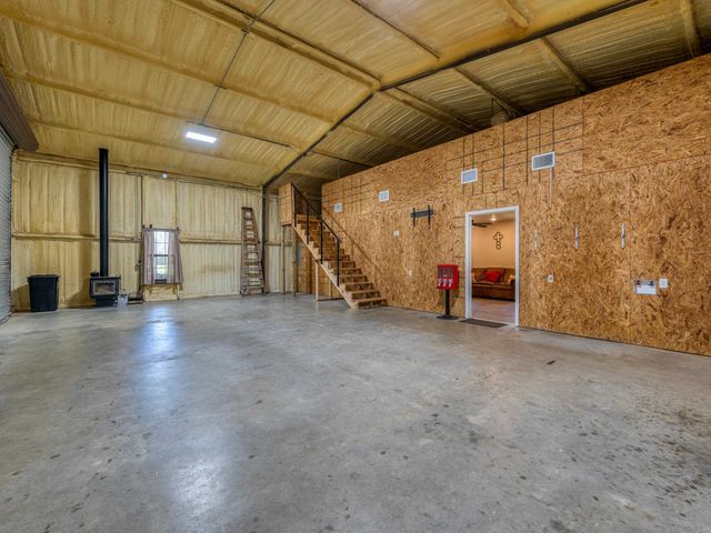 10517 CR 4101, Frankston, TX 75763