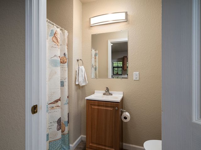 10517 CR 4101, Frankston, TX 75763