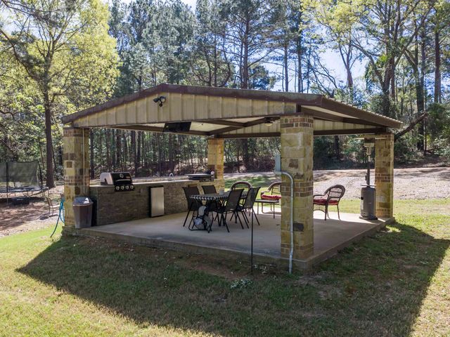 10517 CR 4101, Frankston, TX 75763