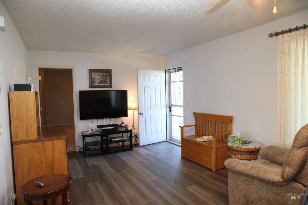 323 Marina Drive & Lot 2 Blk 3, Rupert, ID 83350 photo 2