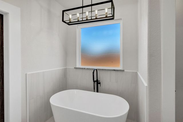 517 Highview Court, Godley, TX 76044